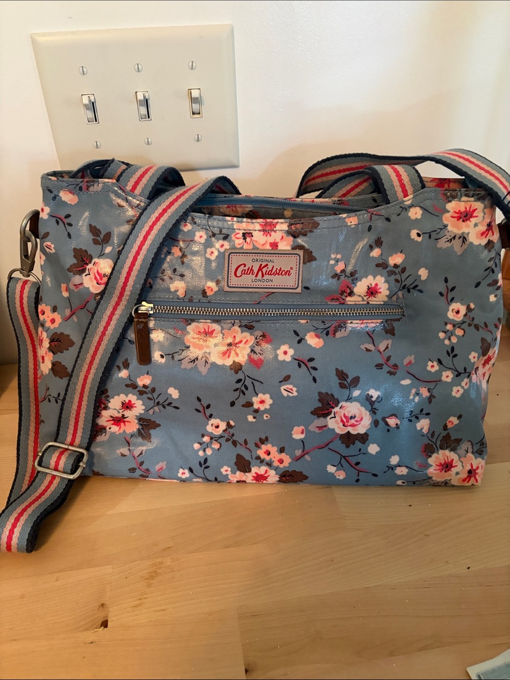 listing-status-banner